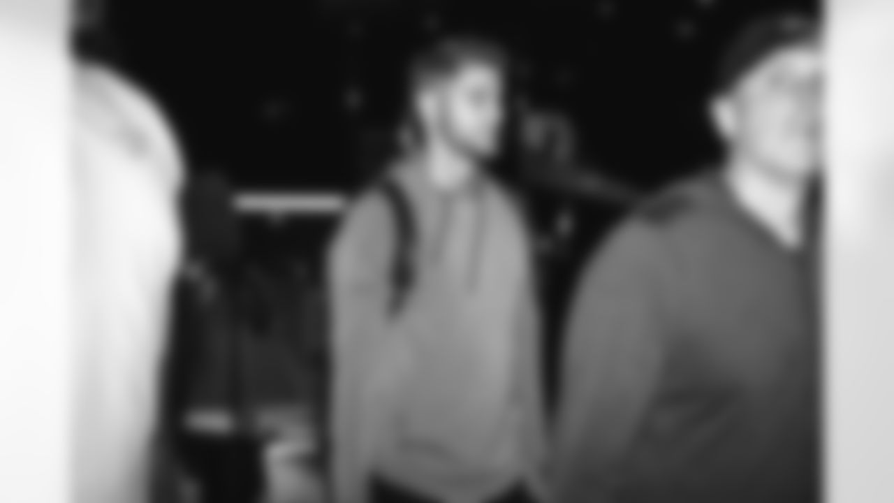 E_251217_Regular_Season_Week_16_Travel_BT_0035