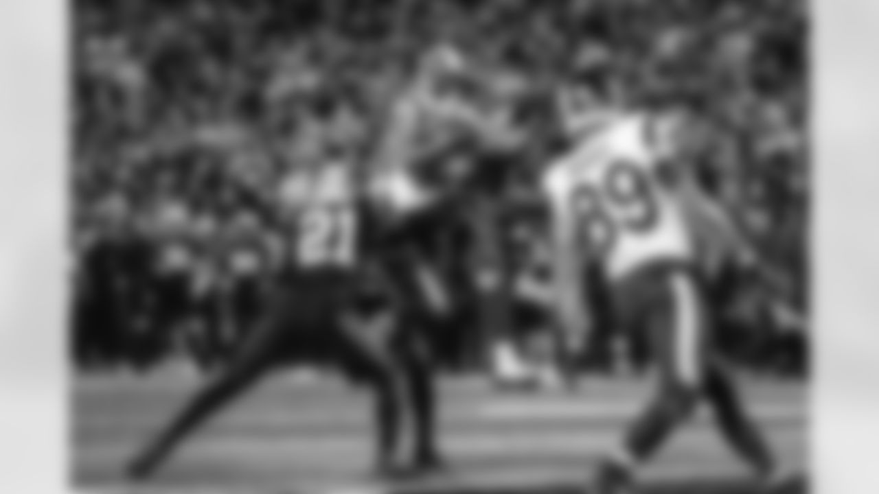 The Los Angeles Rams take on the Carolina Panthers in the wild card round of the 2025 NFL post season.