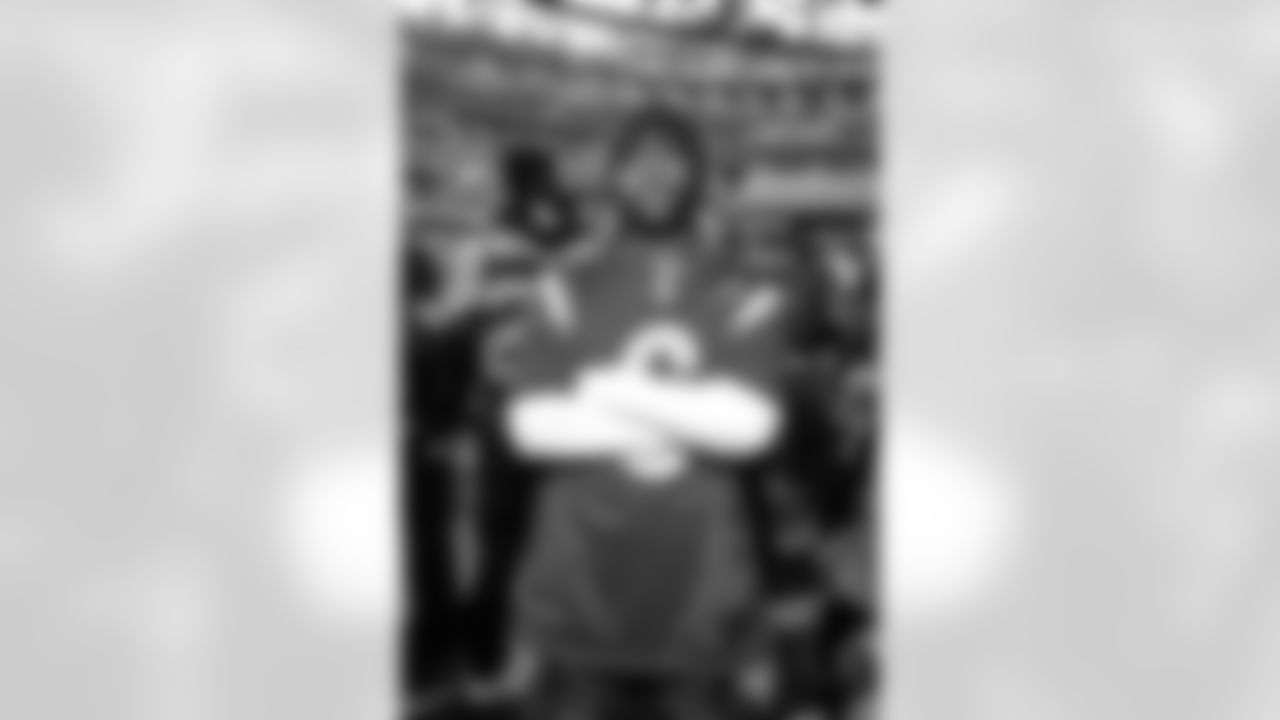 6lack in the Rams House