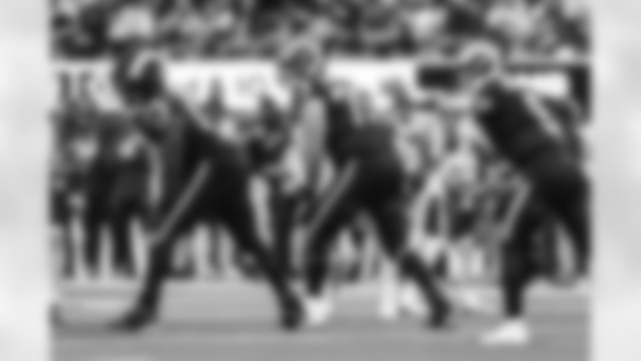 The Los Angeles Rams take on the Seattle Seahawks in week 11 of the 2025 NFL regular season.