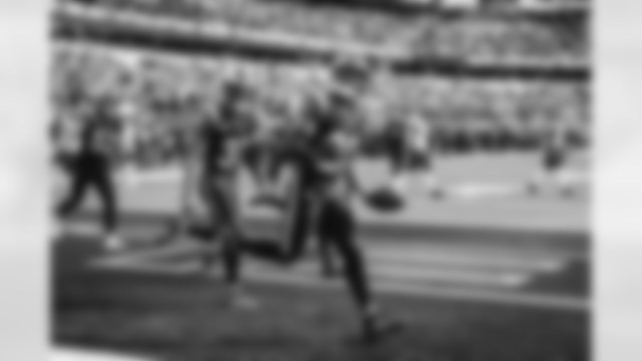 The Los Angeles Rams take on the Seattle Seahawks in week 11 of the 2025 NFL regular season.