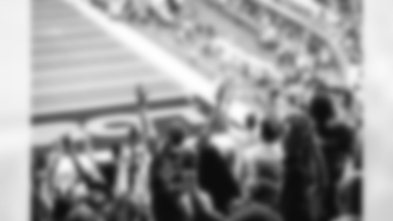 The Los Angeles Rams take on the New Orleans Saints in week 9 of the 2025 NFL regular season.