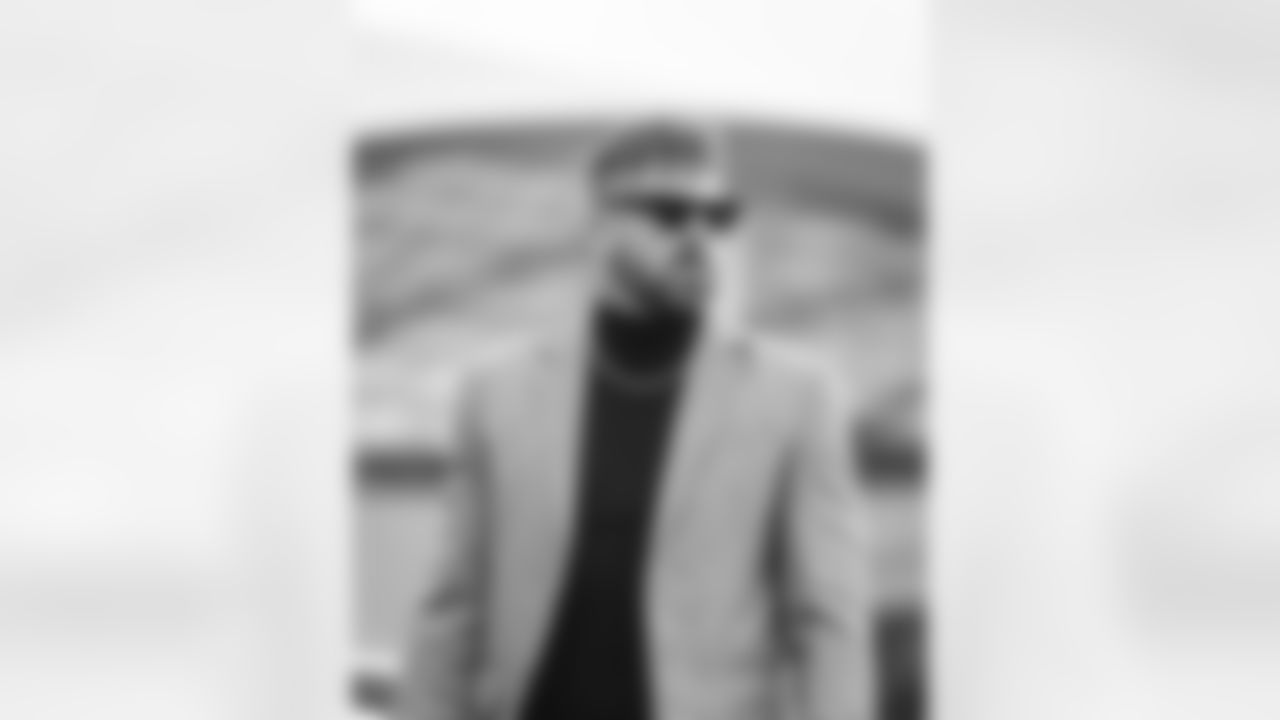 The Los Angeles Rams take on the Arizona Cardinals in week 18 of the 2025 NFL regular season.