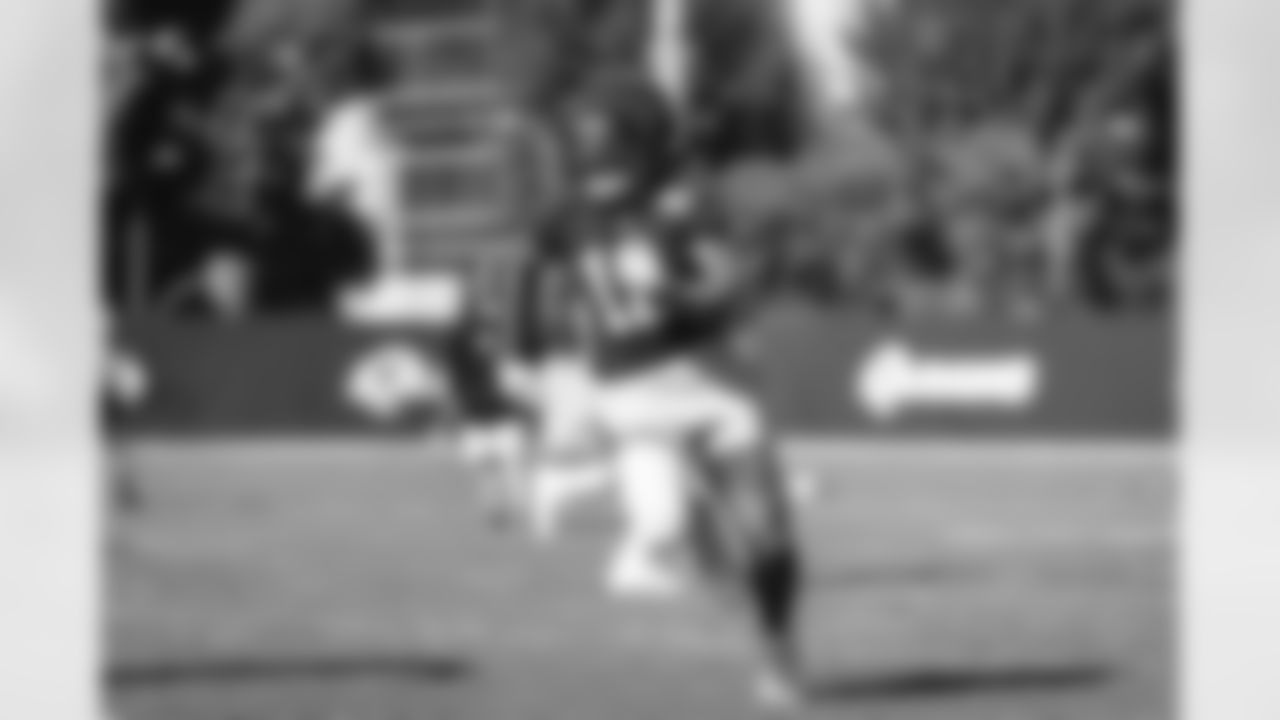 E_251008_Regular_Season_Week6_Practice_BT_0745