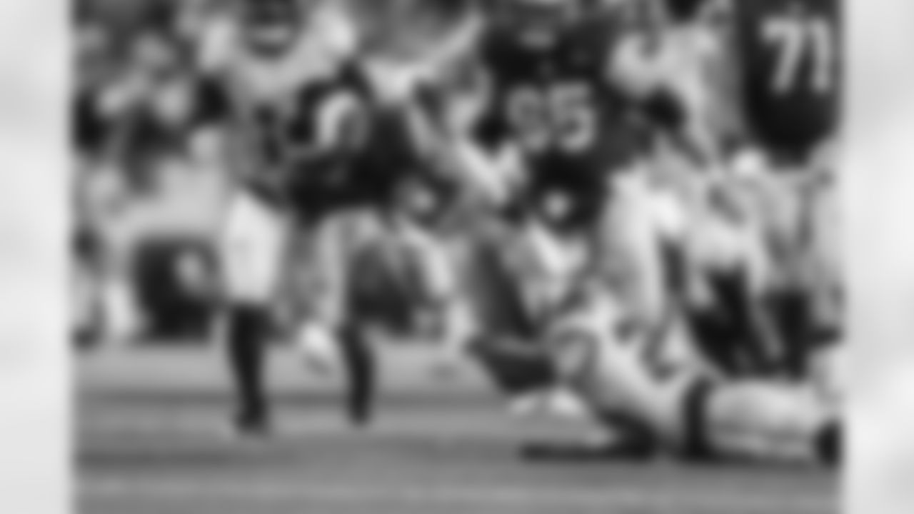 The Los Angeles Rams take on the Seattle Seahawks in week 16 of the 2025 NFL regular season.