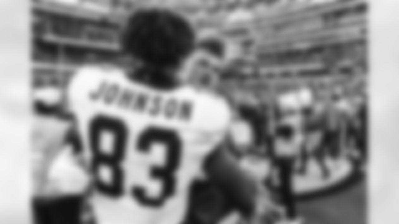 The Los Angeles Rams take on the New Orleans Saints in week 9 of the 2025 NFL regular season.