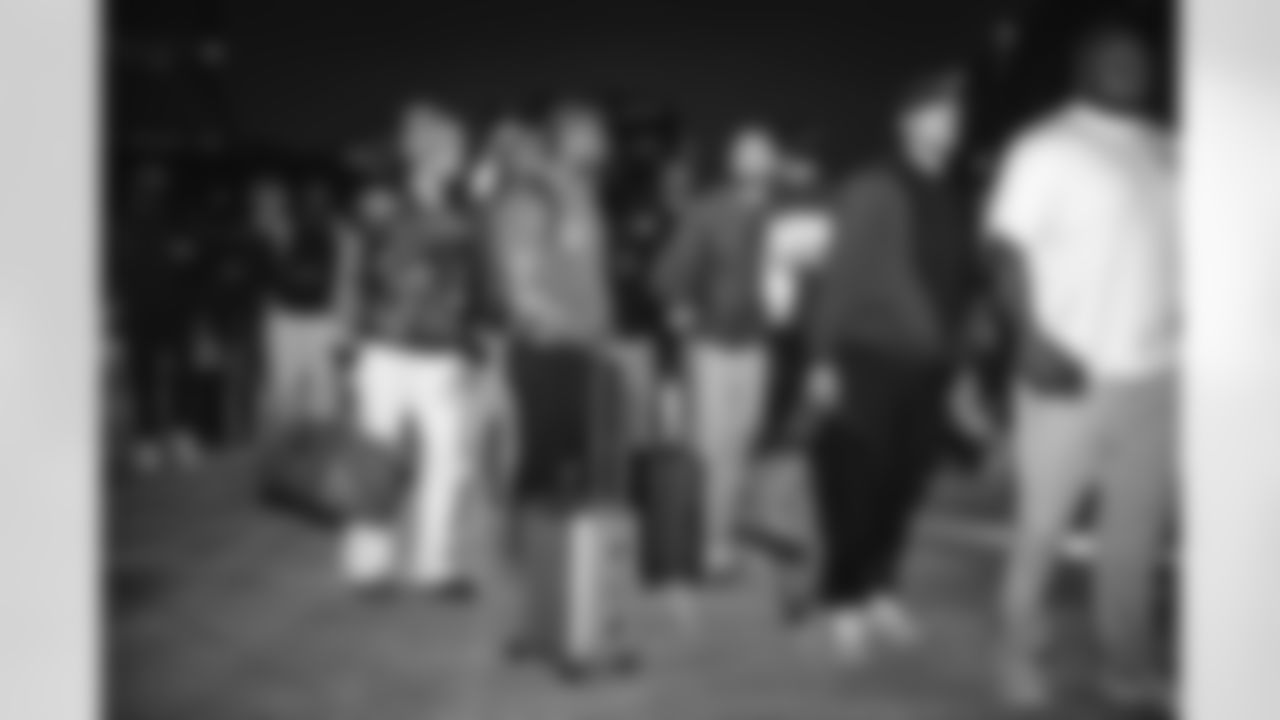 E_251217_Regular_Season_Week_16_Travel_BT_0031