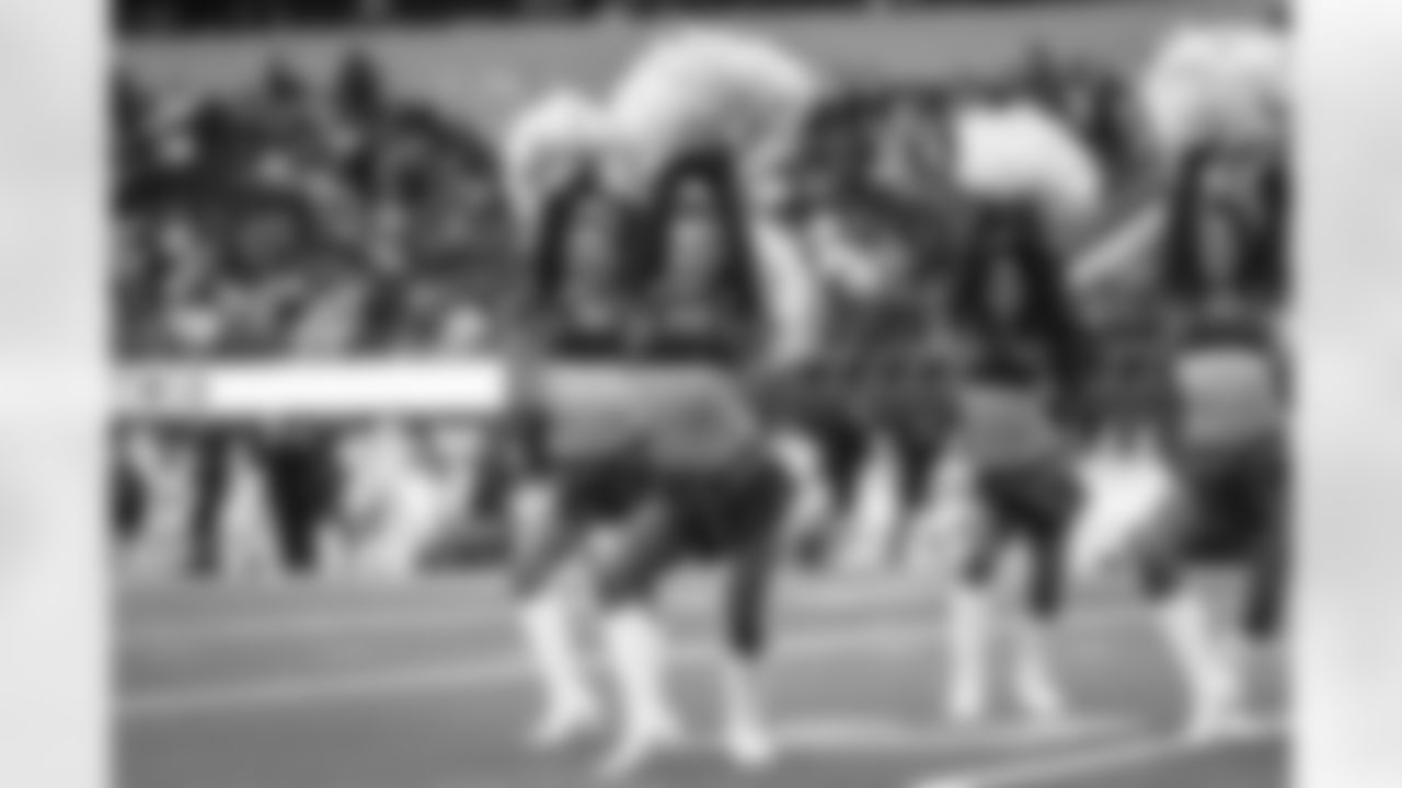 The Los Angeles Rams take on the Detroit Lions in week 15 of the 2025 NFL regular season.