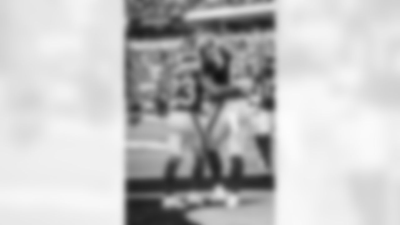 The Los Angeles Rams take on the New Orleans Saints in week 9 of the 2025 NFL regular season.