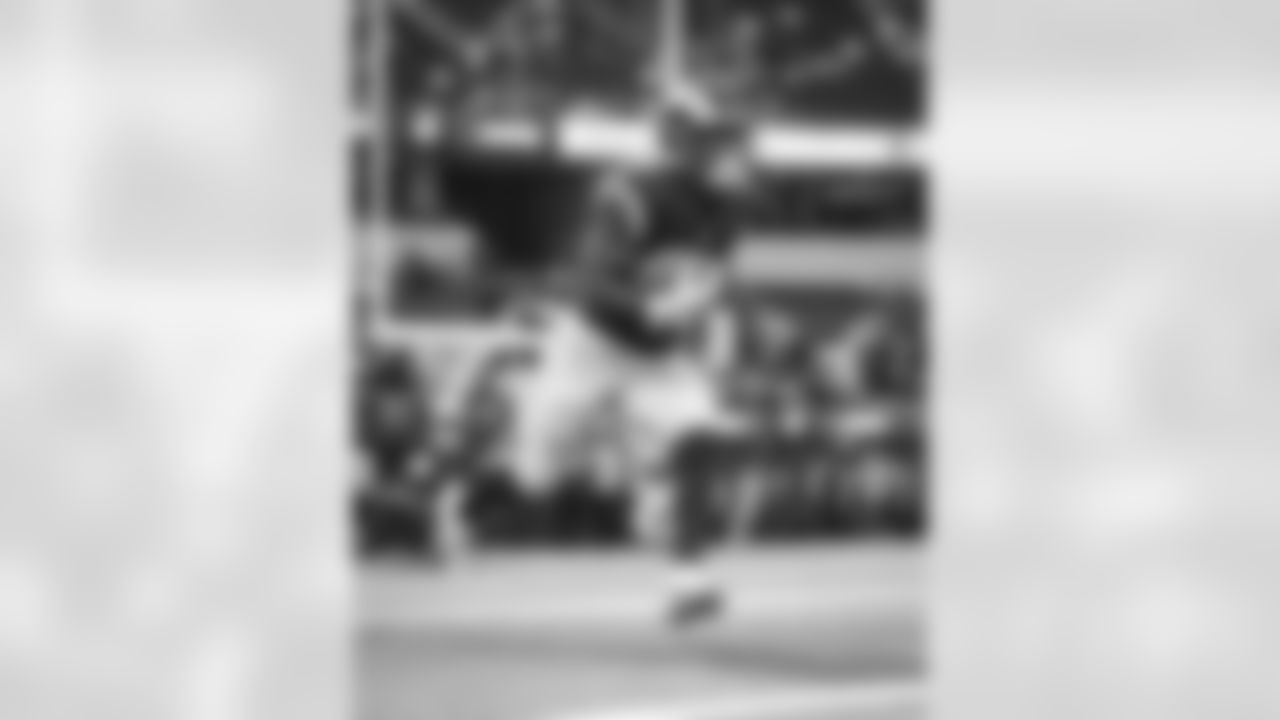 The Los Angeles Rams take on the Detroit Lions in week 15 of the 2025 NFL regular season.