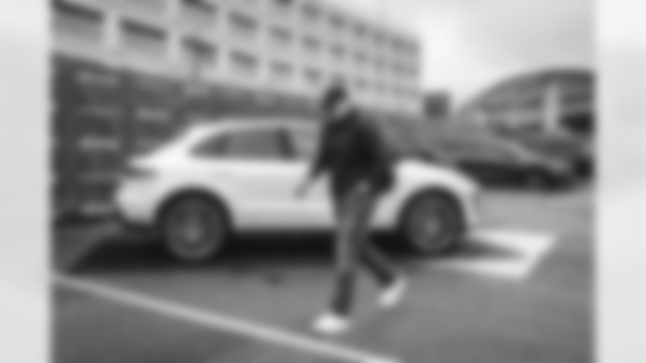 92 K Harrison Mevis arrives at SoFi Stadium for today's game vs. the Cardinals