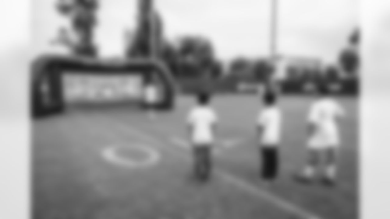 E_250914_Football_Meets_Football_Clinic_JM_0107