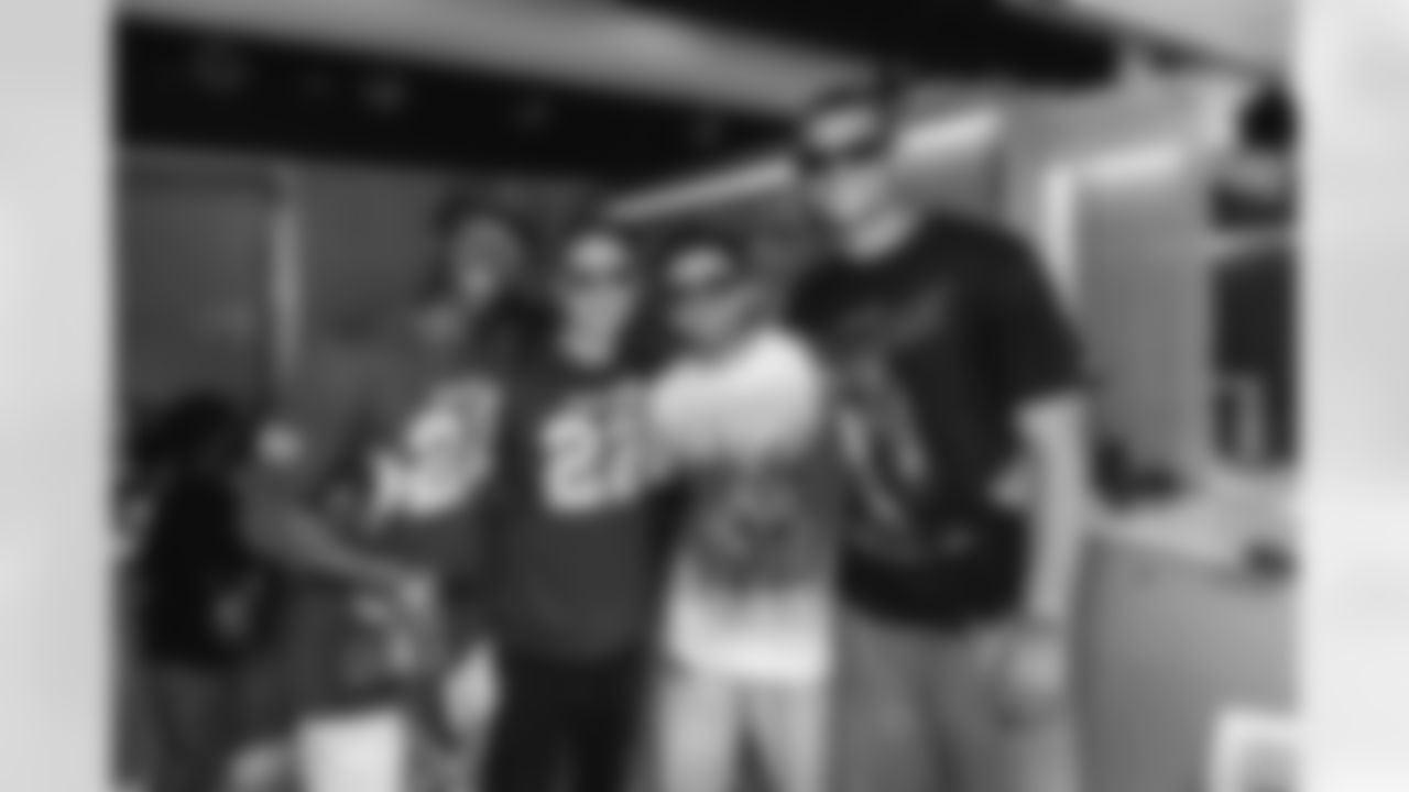 The Los Angeles Rams take on the Houston Texans in week 1 of the 2025 NFL regular season.