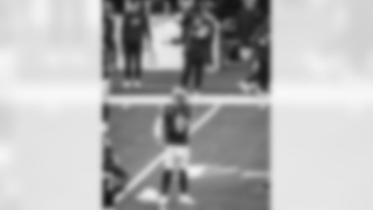 The Los Angeles Rams take on the Arizona Cardinals at SoFi Stadium in Week 18 of the 2025 season.