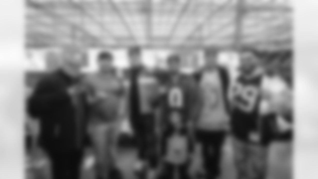 The Los Angeles Rams take on the Arizona Cardinals in week 18 of the 2025 NFL regular season.