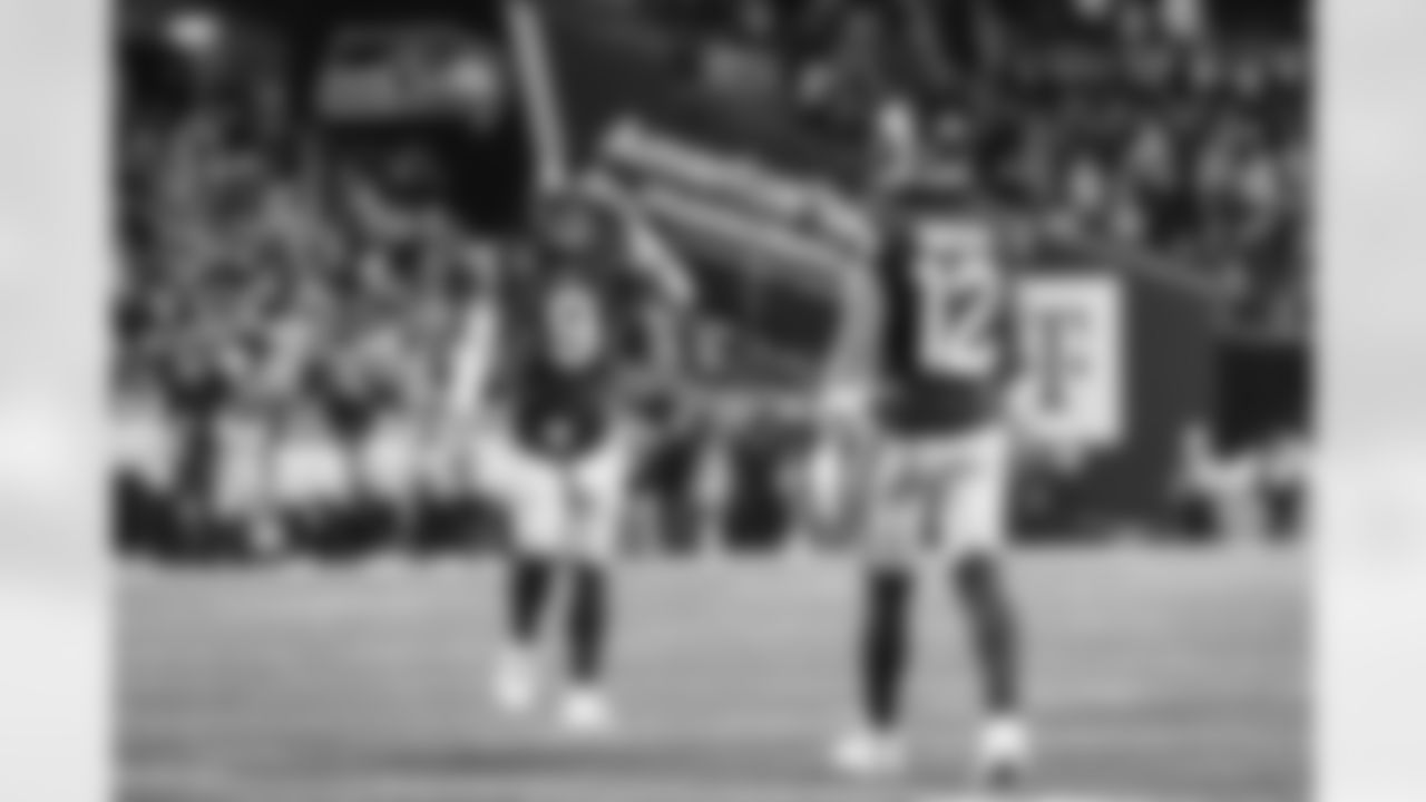 The Los Angeles Rams take on the Seattle Seahawks in week 16 of the 2025 NFL regular season.