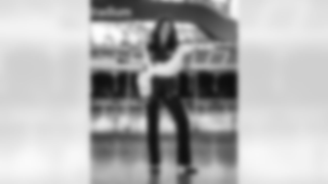 The Los Angeles Rams take on the Arizona Cardinals in week 18 of the 2025 NFL regular season.