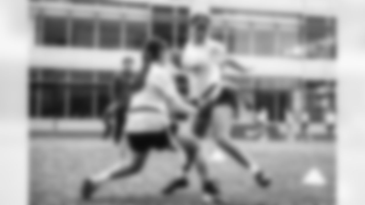 E_250301_0954_Nike_LA_Girls_Flag_Clinic_18373