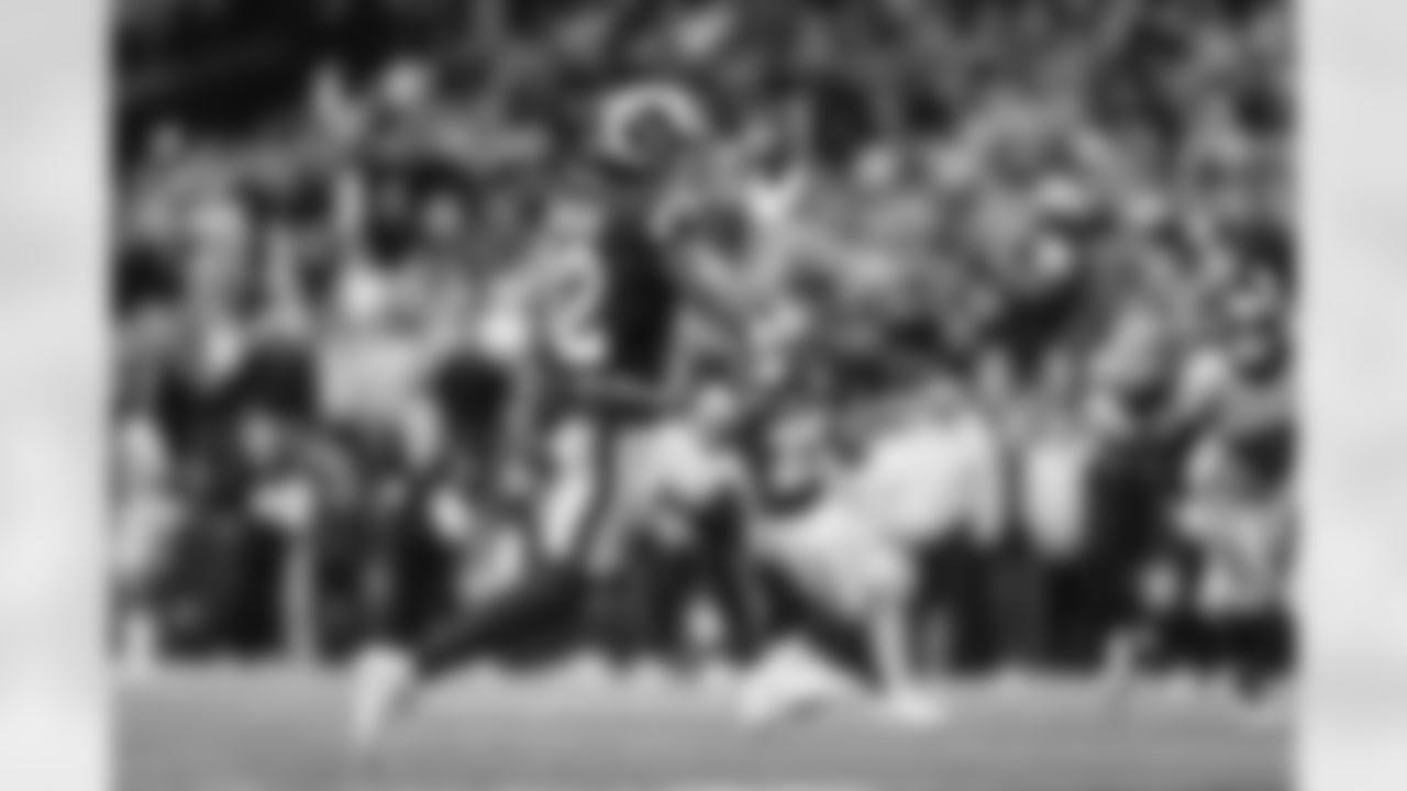 The Los Angeles Rams take on the Seattle Seahawks in week 16 of the 2025 NFL regular season.