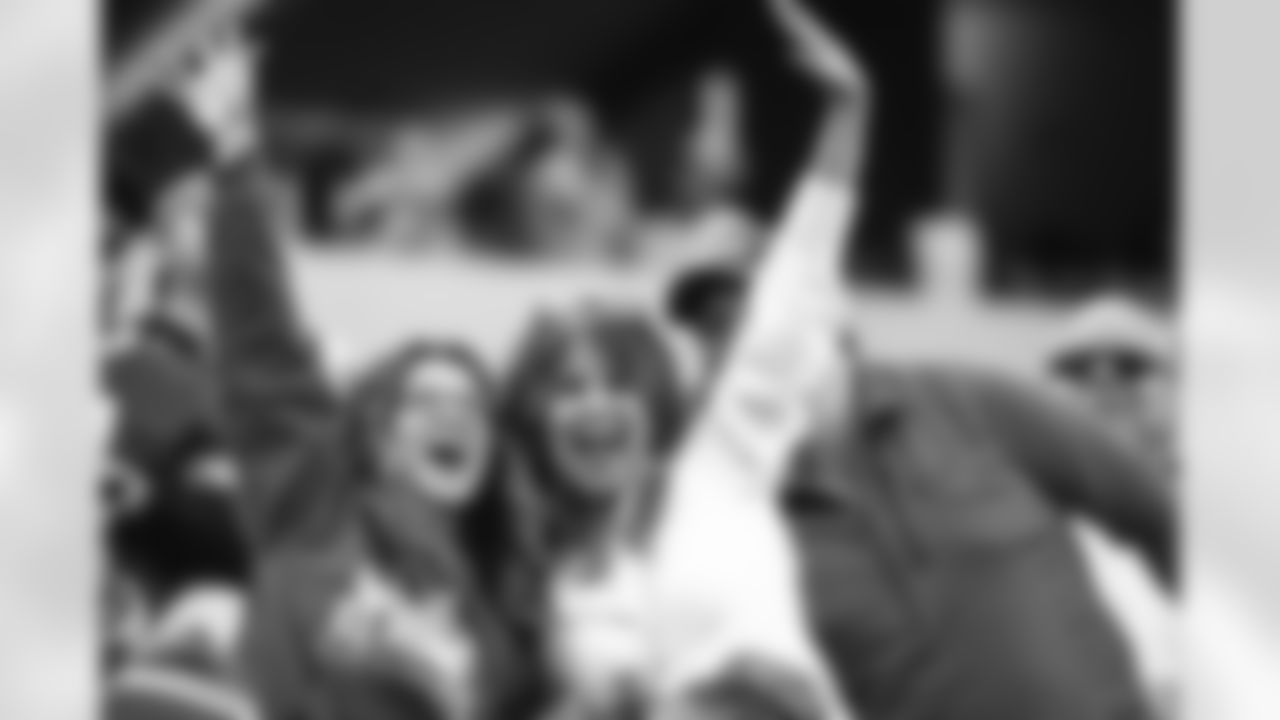 The Los Angeles Rams take on the Seattle Seahawks in week 11 of the 2025 NFL regular season.