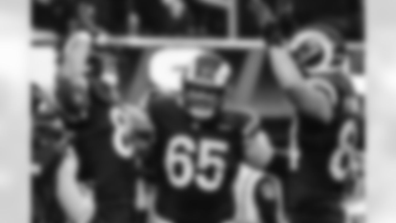 The Los Angeles Rams take on the Arizona Cardinals in week 18 of the 2025 NFL regular season.