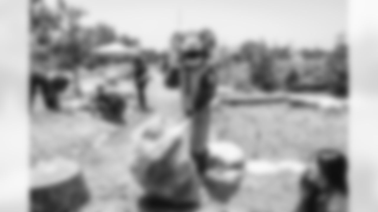 E_250606_1233_City_Year_Beautification_21757