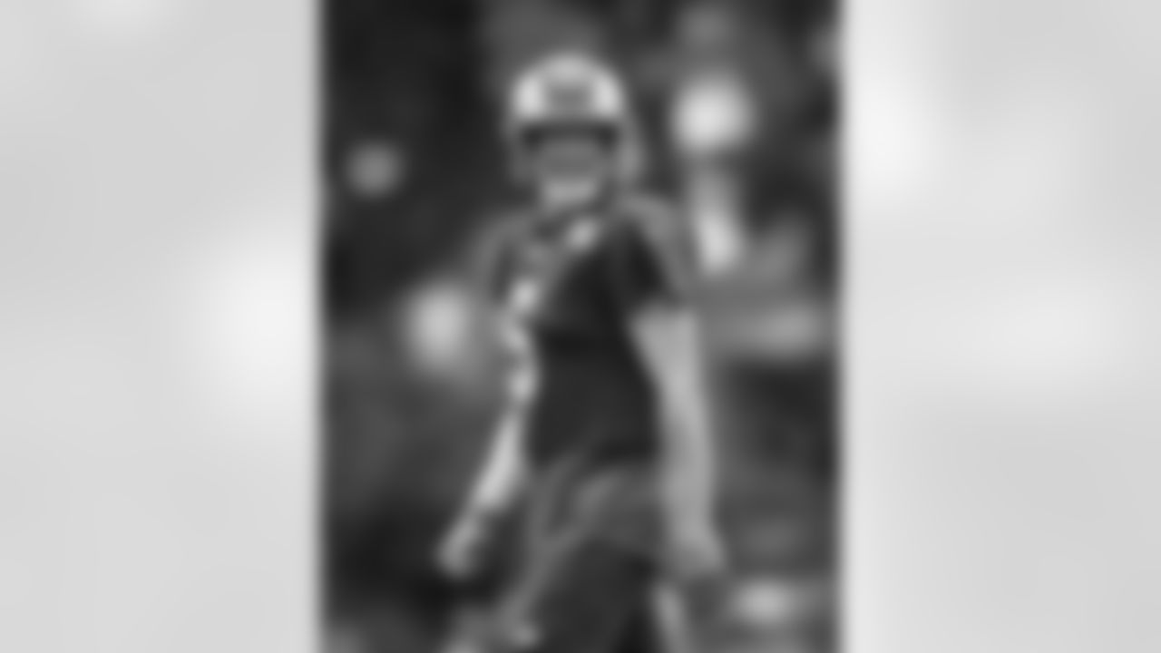 E_251120_Regular_Season_Week12_Practice_AD_0021