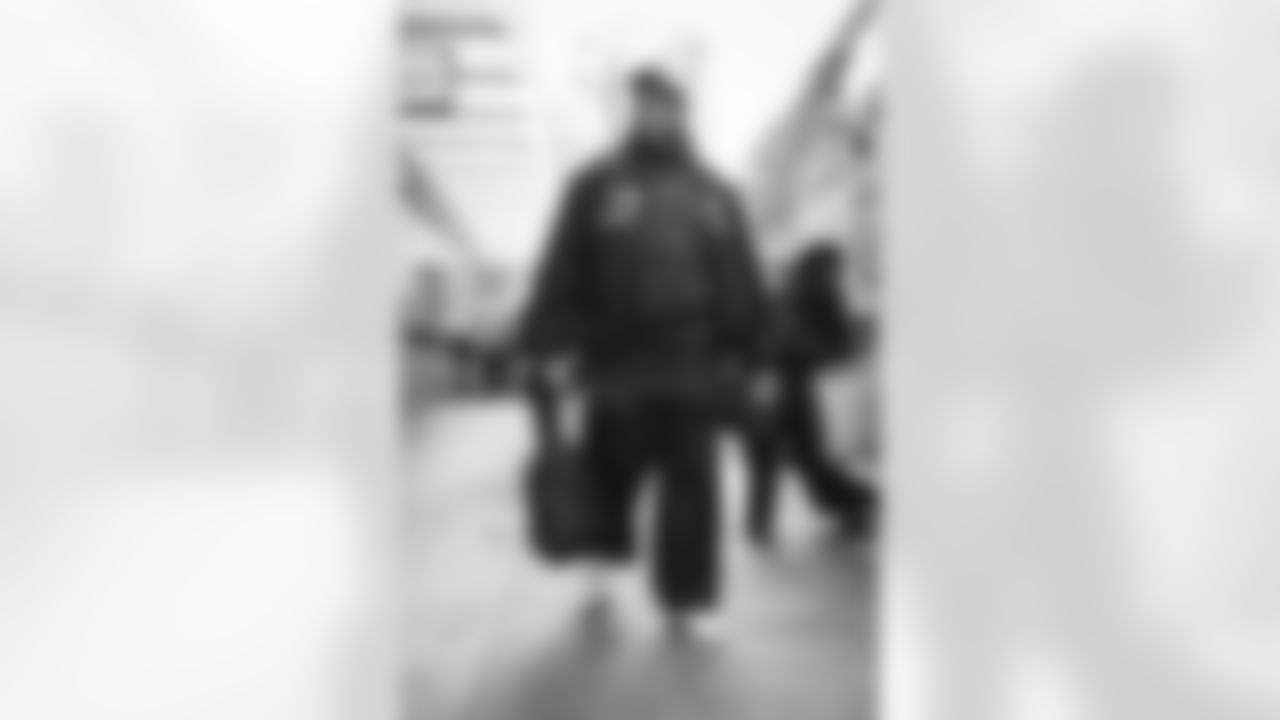 77 OL Alaric Jackson travels to Lumen Field for today's NFC Championship game against the Seahawks