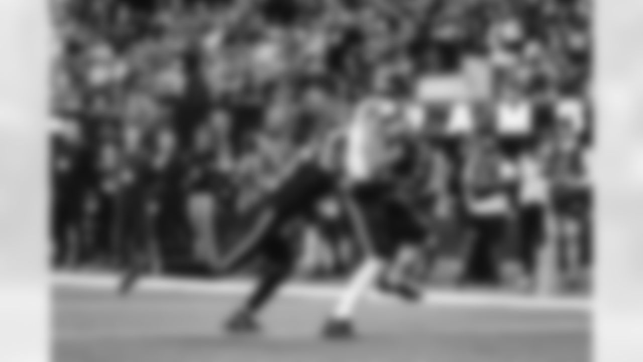 The Los Angeles Rams take on the Seattle Seahawks in week 11 of the 2025 NFL regular season.