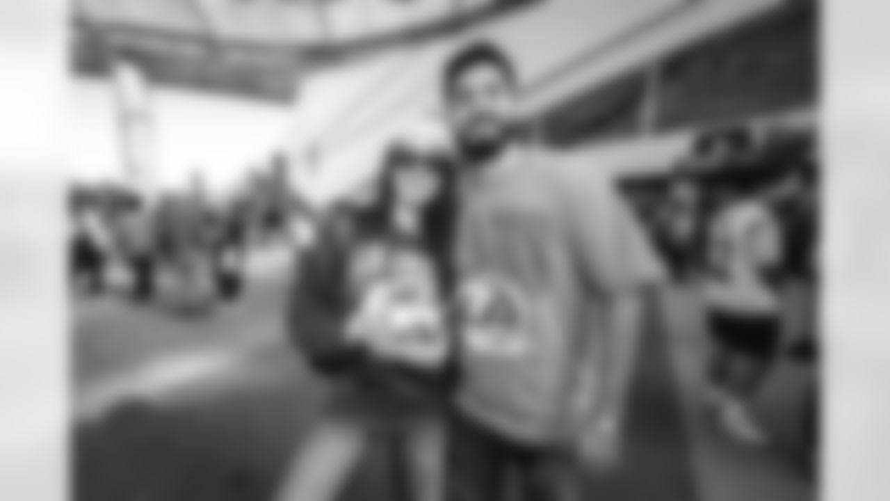 The Los Angeles Rams take on the Detroit Lions in week 15 of the 2025 NFL regular season.