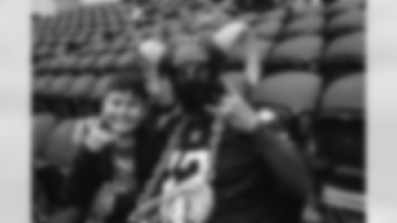 The Los Angeles Rams take on the Arizona Cardinals at SoFi Stadium in Week 18 of the 2025 season.