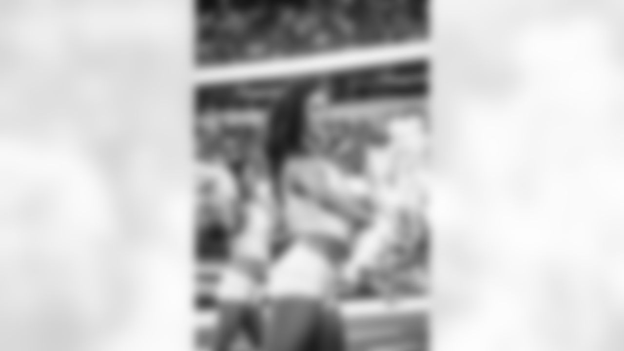 The Los Angeles Rams take on the New Orleans Saints in week 9 of the 2025 NFL regular season.