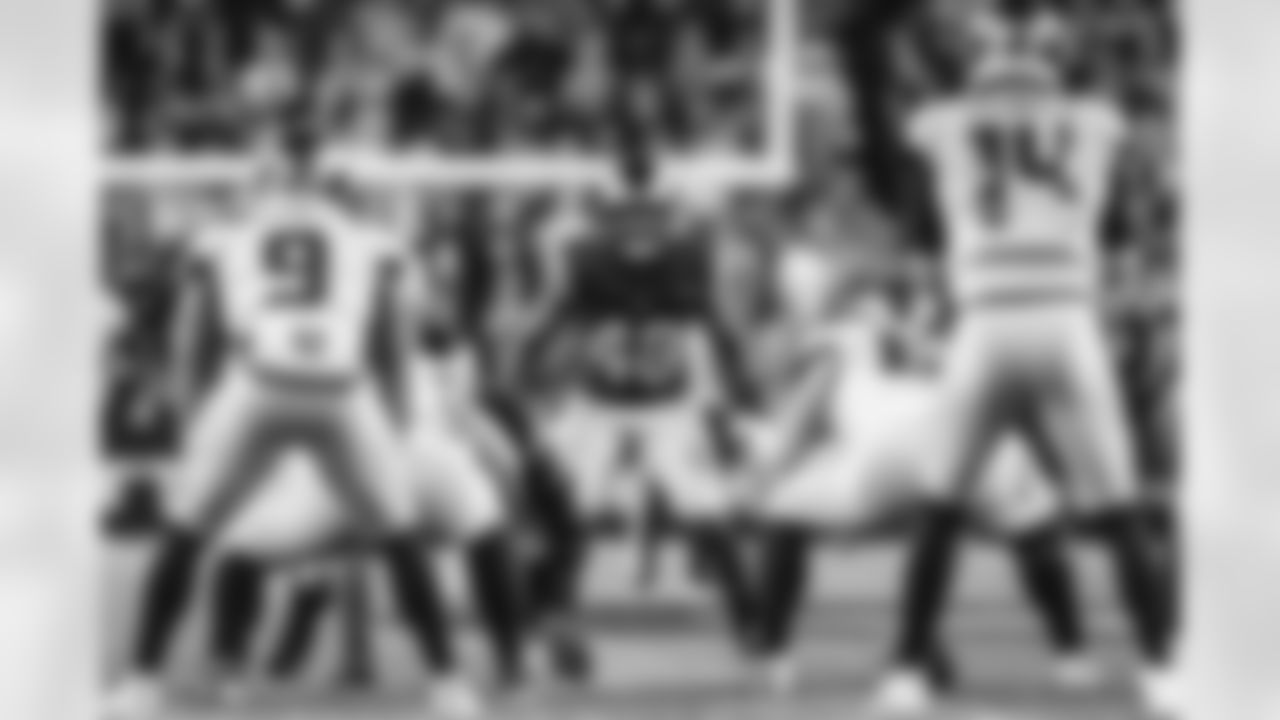 The Los Angeles Rams take on the Seattle Seahawks in week 16 of the 2025 NFL regular season.