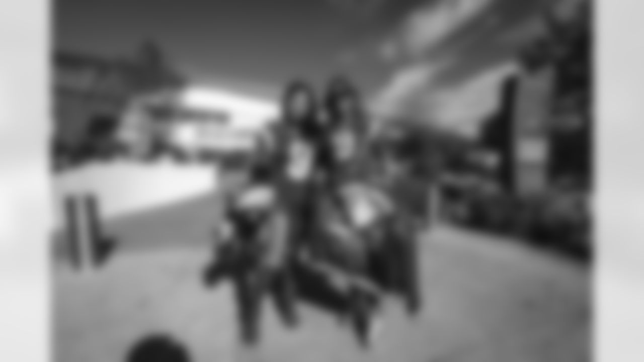 The Los Angeles Rams take on the Detroit Lions in week 15 of the 2025 NFL regular season.