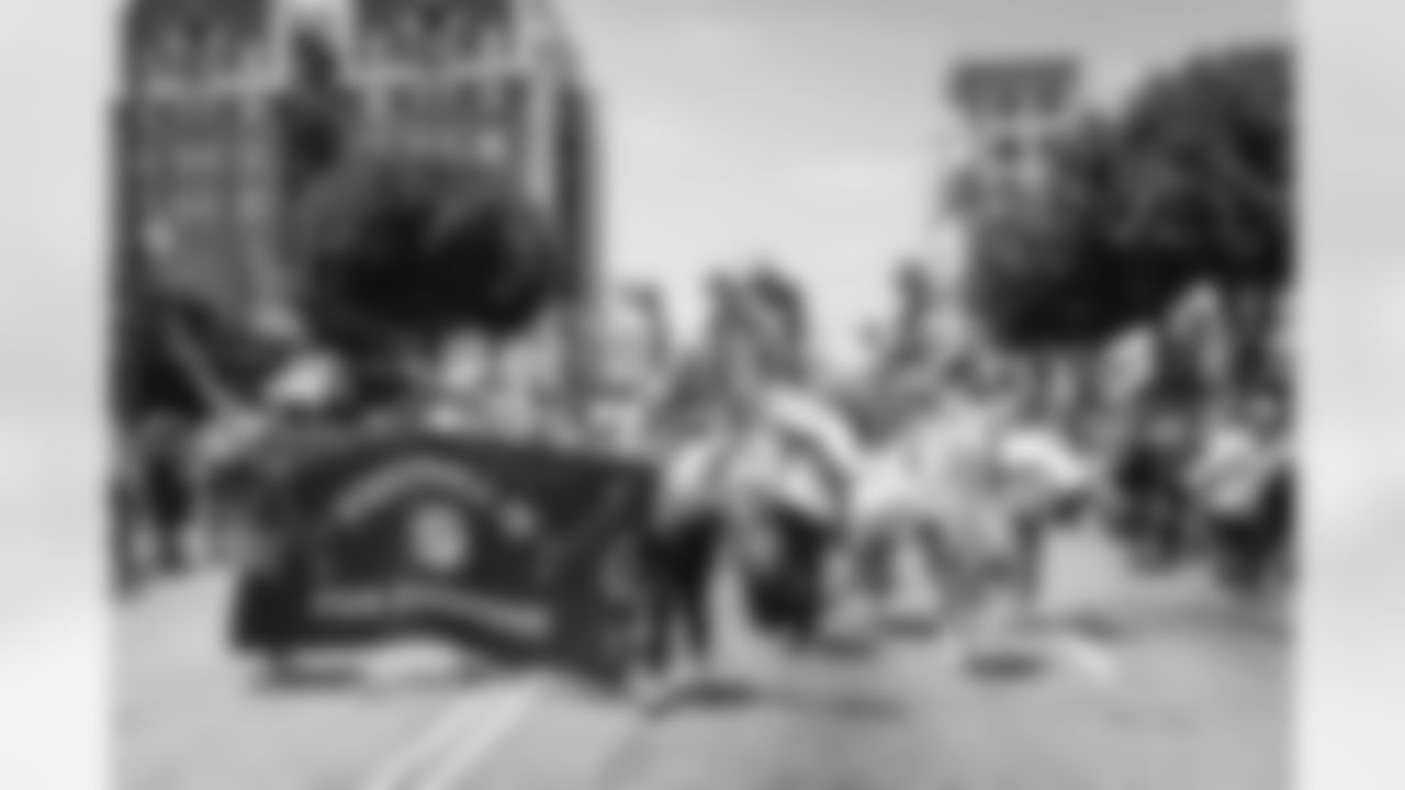 E_250608_1231_LA_Pride_Parade_22583