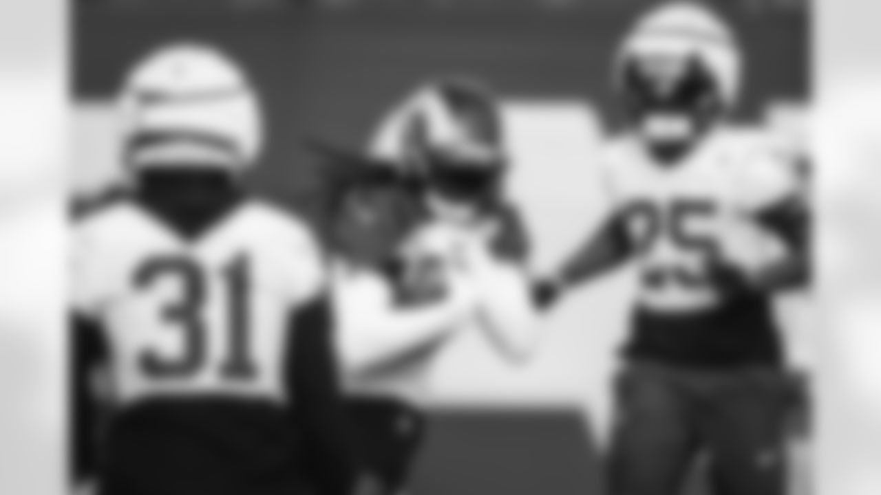 E_251119_Regular_Season_Week12_Practice_BT_00038