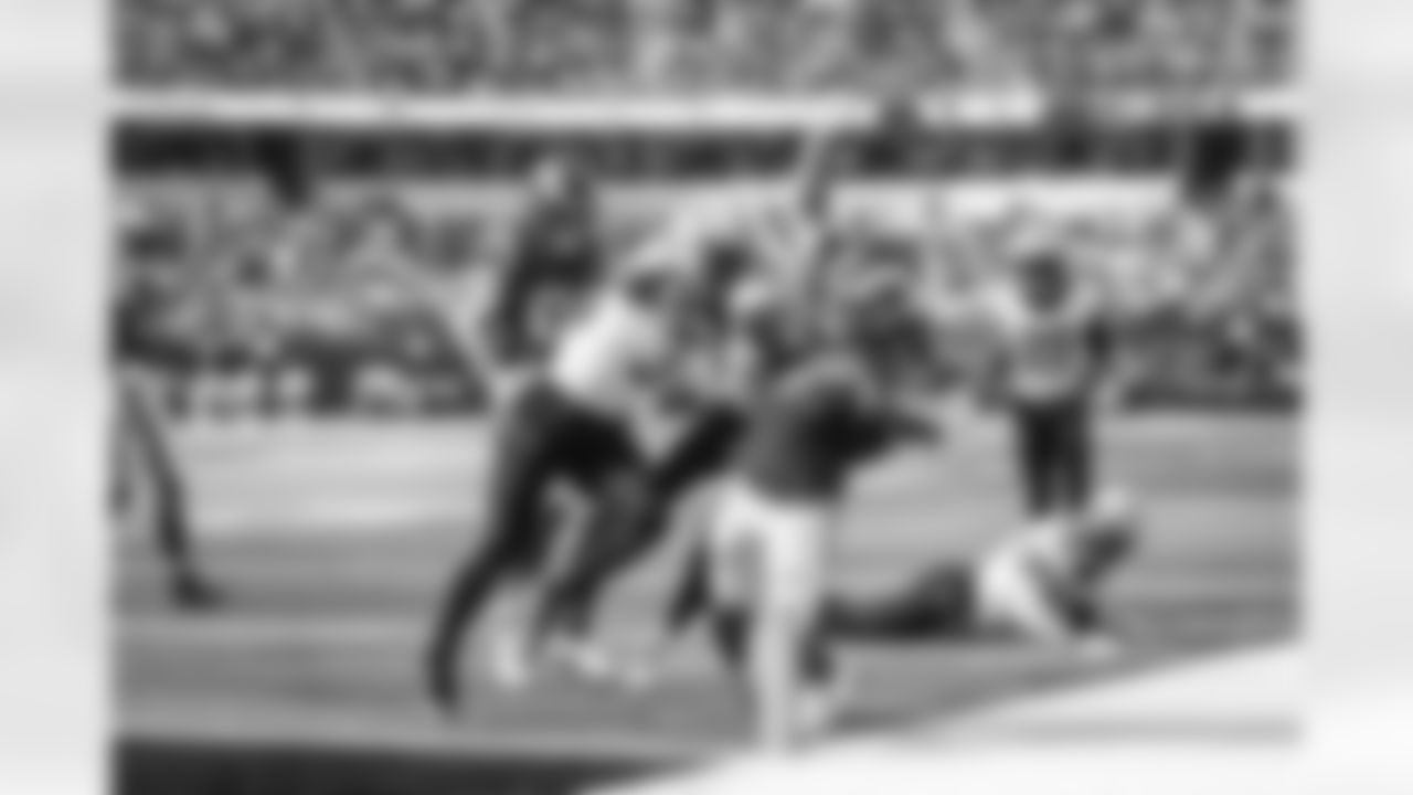 The Los Angeles Rams take on the New Orleans Saints in week 9 of the 2025 NFL regular season.