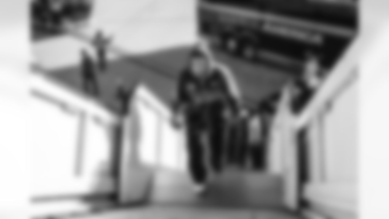 E_251206_Regular_Season_Week_14_Travel_BT_0047