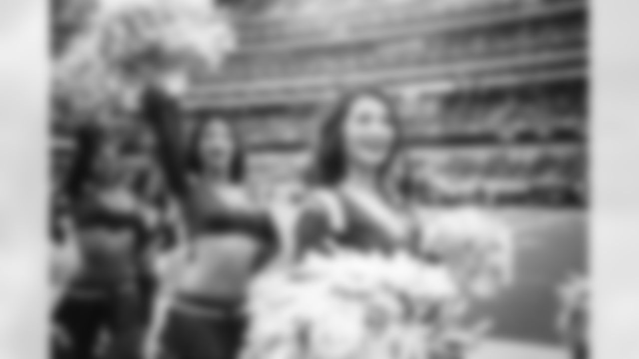 The Los Angeles Rams take on the Arizona Cardinals at SoFi Stadium in Week 18 of the 2025 season.