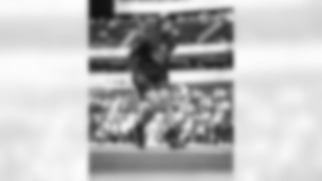 The Los Angeles Rams take on the Detroit Lions in week 15 of the 2025 NFL regular season.