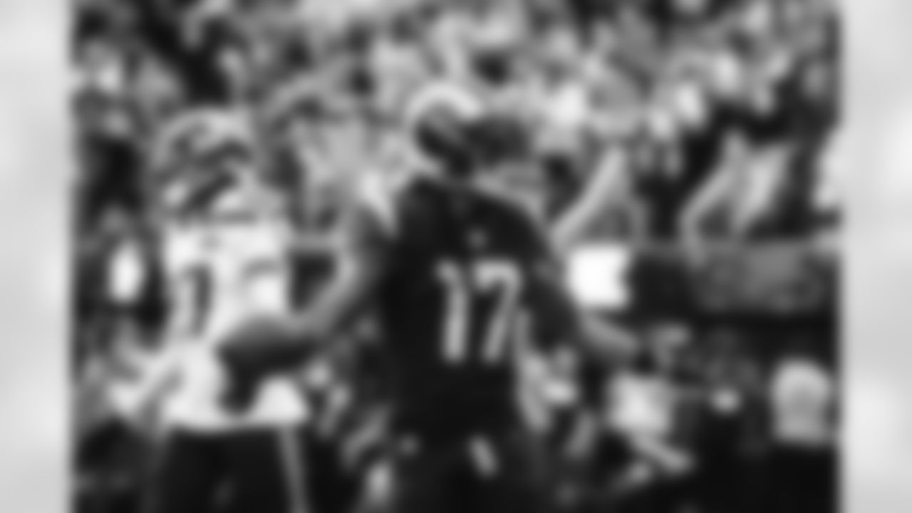 The Los Angeles Rams take on the Seattle Seahawks in week 11 of the 2025 NFL regular season.