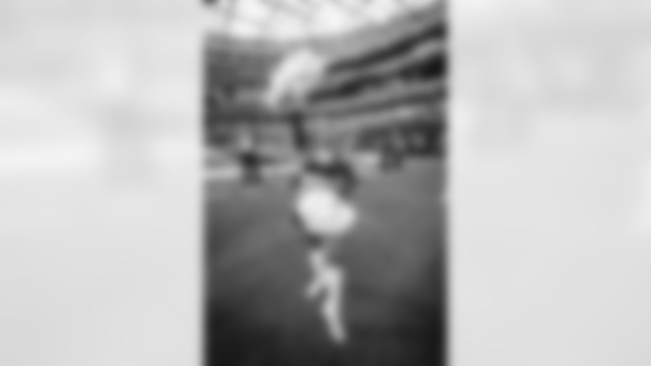 The Los Angeles Rams take on the Detroit Lions in week 15 of the 2025 NFL regular season.