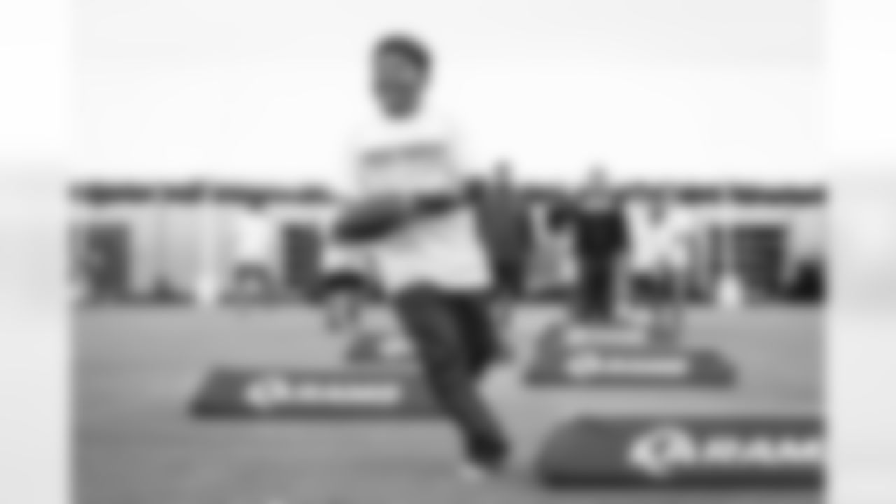 E_250914_Football_Meets_Football_Clinic_JM_0085