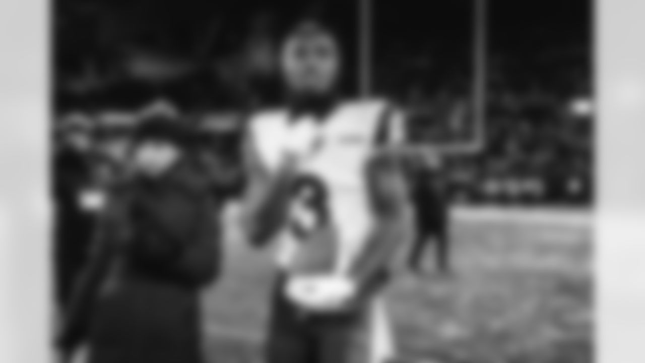 The Los Angeles Rams take on the Chicago Bears in the divisional round of the 2025 NFL post season.