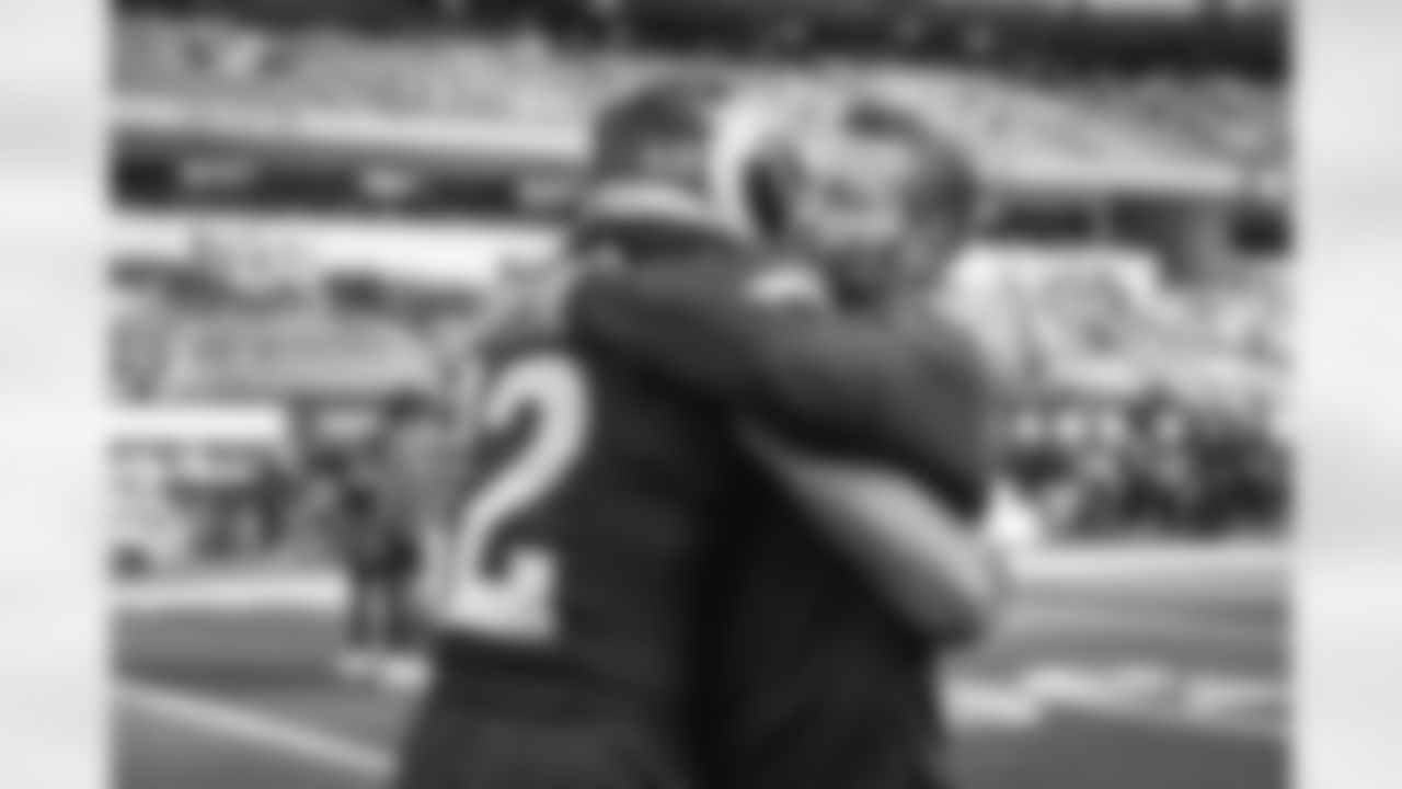 The Los Angeles Rams take on the New Orleans Saints in week 9 of the 2025 NFL regular season.