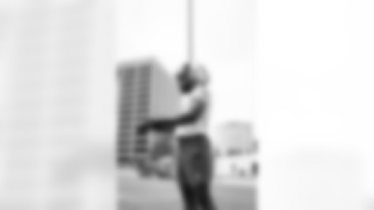 E_TOW14091