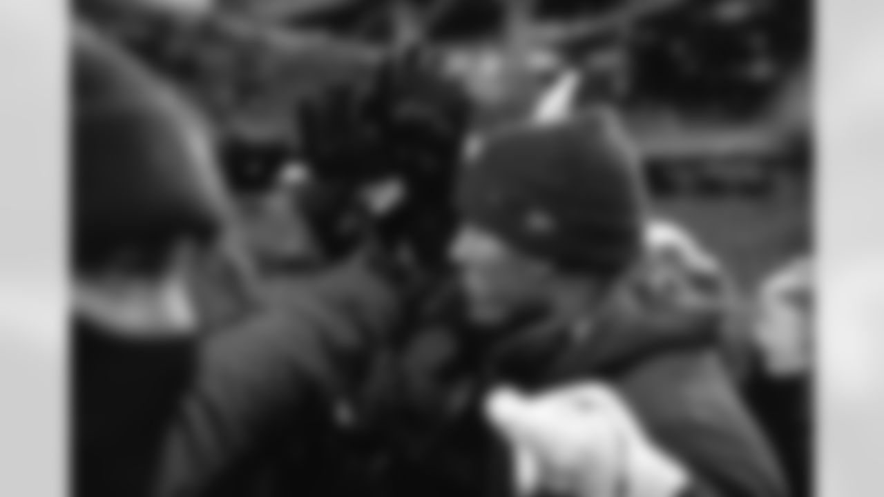 The Los Angeles Rams take on the Chicago Bears in the divisional round of the 2025 NFL post season.