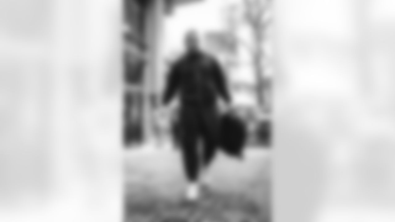 55 DE Braden Fiske travels to Bank of America Stadium for Wild Card matchup vs. Panthers