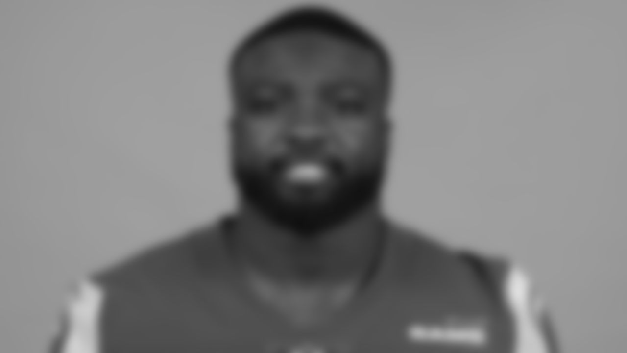 0 | OLB Byron Young