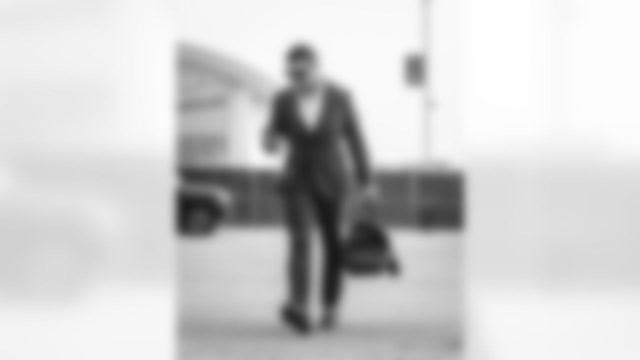 The Los Angeles Rams take on the New Orleans Saints in week 9 of the 2025 NFL regular season.